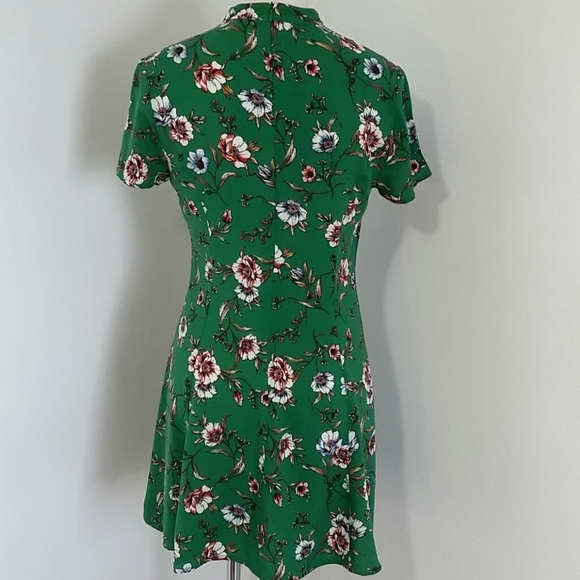 Forever 21 Floral Dress - Picture 2 of 5